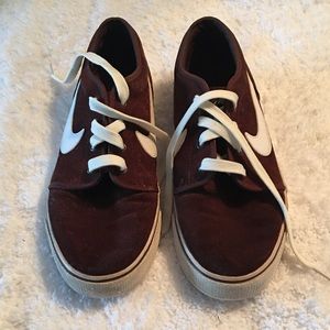 Men Nike Sneakers Brown Suede
